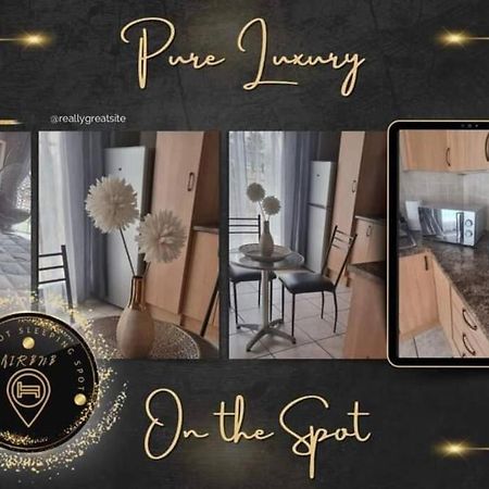 Funky Dot Sleeping Spot Apartment Кемптън Парк Екстериор снимка